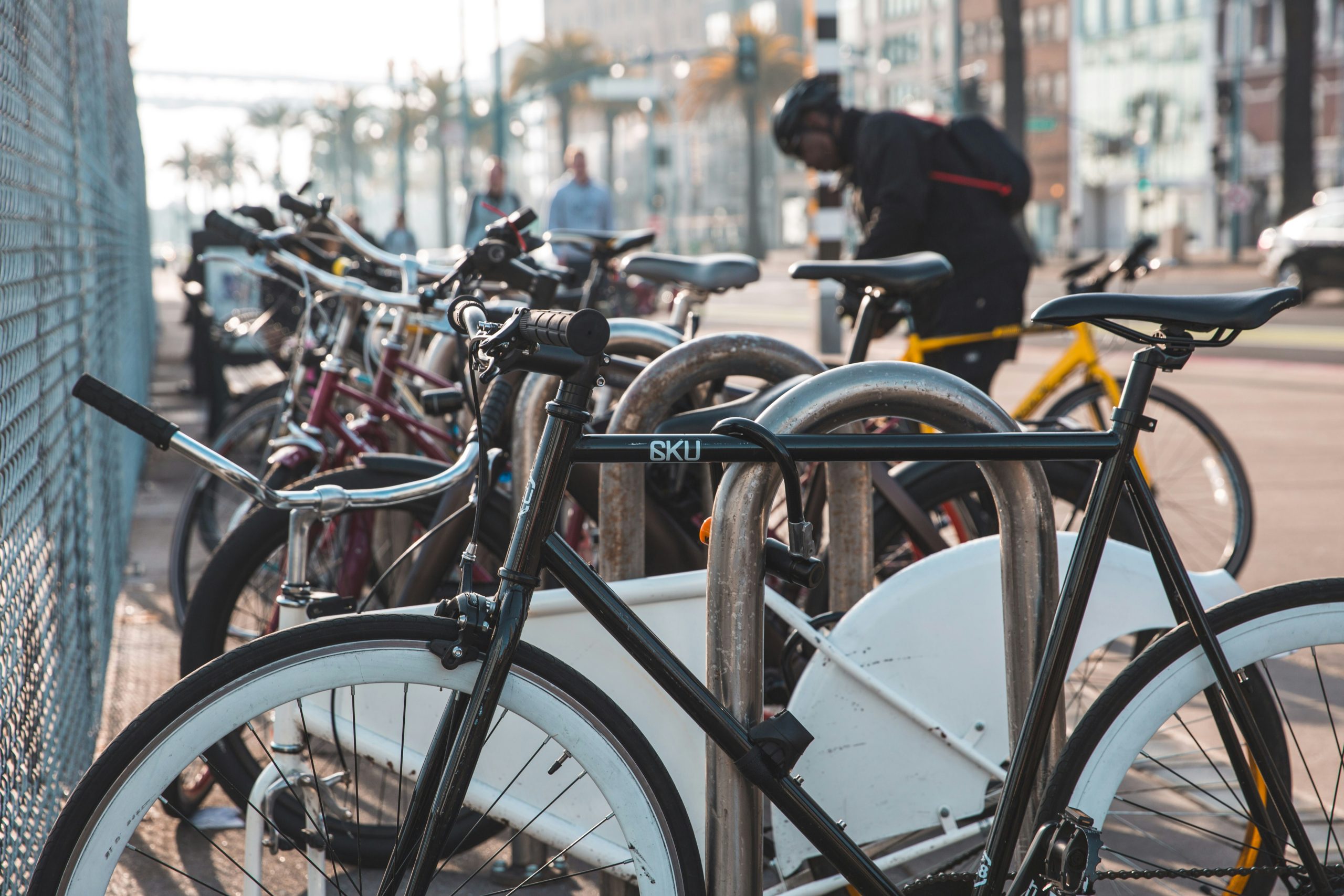 Låsta cyklar